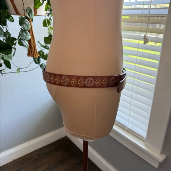 NWT Lucky Brand Golden Floral Embroidered Belt in Medium Brown main image 8